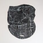 Assemblage gris, découpage,collage, acrylique sur papier, 31x25 cm©Charlotte Callens (https://www.charlotte-callens.fr)