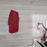 Assemblage rouge, 2026, pliage, découpage, collage, acrylique sur papier, 70x33 cm ©Charlotte Callens (https://www.charlotte-callens.fr)